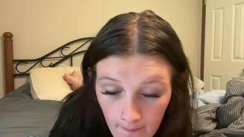 itsKaylaaa online show from 24, 6, 2026
