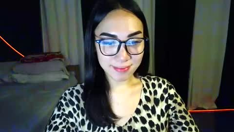Snapshot of itsmehotqueen chatting on 19, 5, 2026 itsmehotqueen online show from 19, 5, 2026
