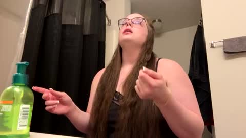 Snapshot of itsmilavoss chatting on 16, 7, 2026 Mila Voss online show from 16, 7, 2026