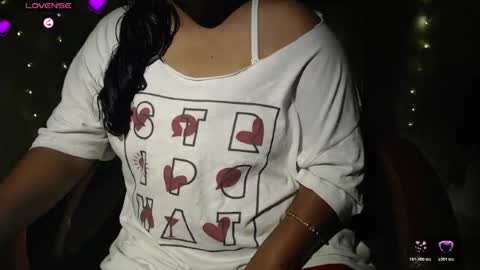 Snapshot of itsmiradesire chatting on 3, 6, 2026 Mira online show from 3, 6, 2026