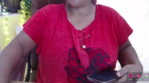 Snapshot of itsmiradesire chatting on 4, 7, 2026 Mira online show from 4, 7, 2026