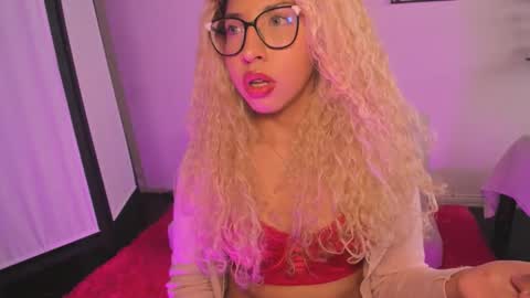 Roxanne online show from 22, 11, 2025