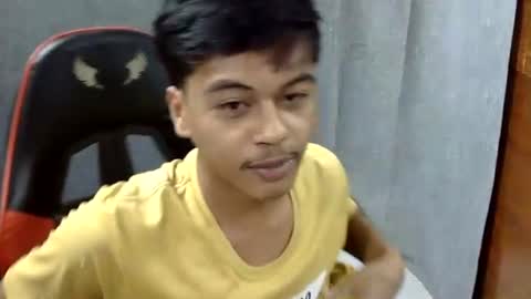 Snapshot of itzme_jhonfred chatting on 28, 4, 2026 Jhonfred online show from 28, 4, 2026