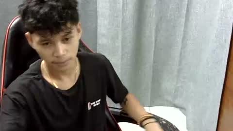 Snapshot of itzme_john chatting on 29, 4, 2026 itzme_john online show from 29, 4, 2026