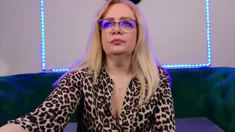 Snapshot of ivanacharm chatting on 17, 6, 2026 ivanacharm online show from 17, 6, 2026