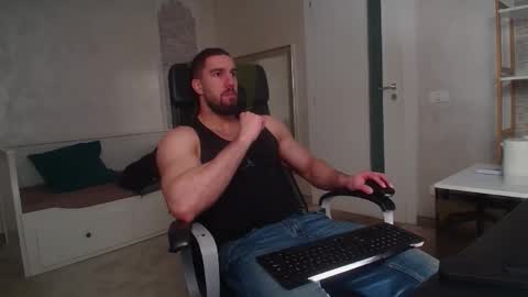 IvanHydee online show from 2, 2, 2026