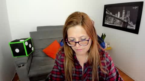 Snapshot of ivette_shaira chatting on 28, 1, 2025 IVETTE online show from 28, 1, 2025