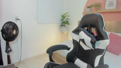 I V E T T E online show from 5, 2, 2026