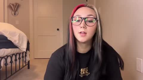 ivey jade online show from 30, 9, 2025