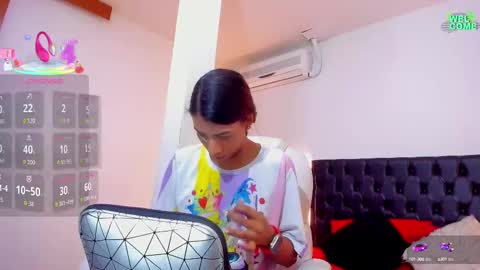 Snapshot of ivi_lopez chatting on 11, 9, 2025 Ivi online show from 11, 9, 2025