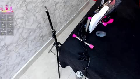 Snapshot of ivisbouncyass chatting on 10, 11, 2025 Ivis online show from 10, 11, 2025