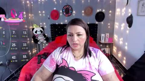 Snapshot of ivonnee17_ chatting on 12, 11, 2025 Ivonne online show from 12, 11, 2025