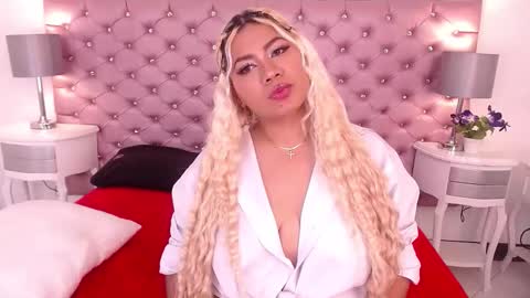 IvonnyBon online show from 3, 2, 2026