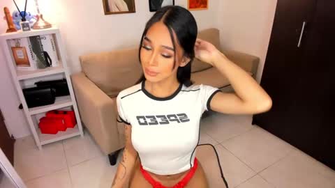 kirstenelsie online show from 7, 2, 2025