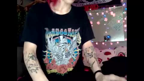 Snapshot of ivorytrixx chatting on 3, 2, 2026 ivorytrixx online show from 3, 2, 2026