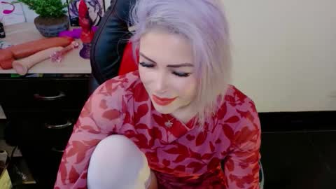 Diana Rojas  online show from 12, 2, 2026