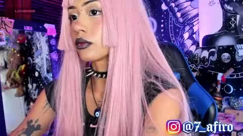 Snapshot of ivy_byte chatting on 5, 5, 2026 - online show from 5, 5, 2026