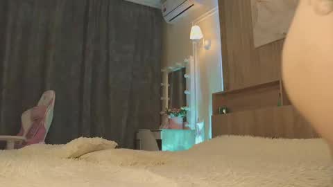 Ivy online show from 5, 3, 2025