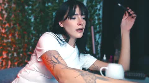 Snapshot of ivyjonson chatting on 6, 12, 2024 Miss Ivy online show from 6, 12, 2024