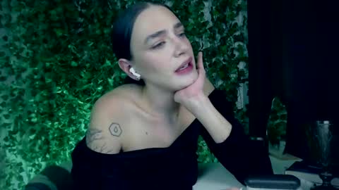 Snapshot of ivyjonson chatting on 29, 12, 2024 Miss Ivy online show from 29, 12, 2024