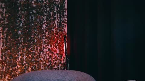 Snapshot of ivyjonson chatting on 19, 1, 2025 Miss Ivy online show from 19, 1, 2025