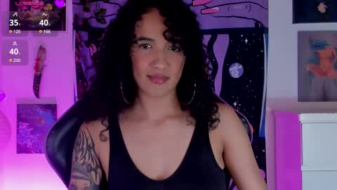 Camila online show from 1, 3, 2025