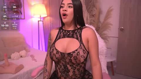 Annie online show from 23, 11, 2025