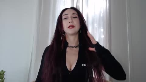 Ivy Rosie online show from 13, 11, 2025