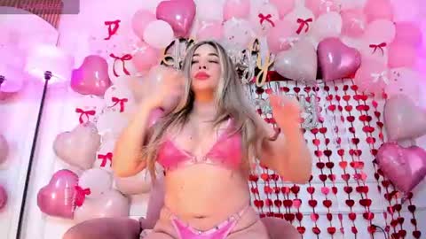 Snapshot of ixchelcherry chatting on 8, 7, 2026 Ixchel online show from 8, 7, 2026