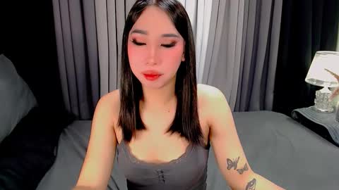 Snapshot of iyanna_ivelle chatting on 19, 11, 2025 UR LOVELY IYANNA online show from 19, 11, 2025