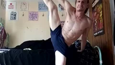 Snapshot of iyzyoatnzmlz chatting on 21, 6, 2026 iyzyoatnzmlz online show from 21, 6, 2026