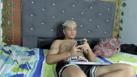 izaack online show from 6, 1, 2025