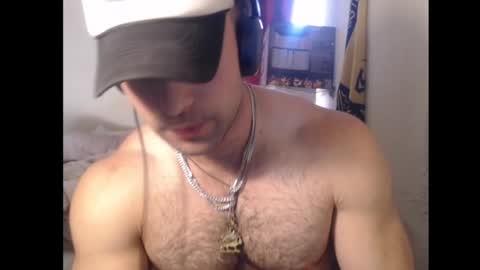 Snapshot of izak144 chatting on 8, 1, 2025 izak144 online show from 8, 1, 2025