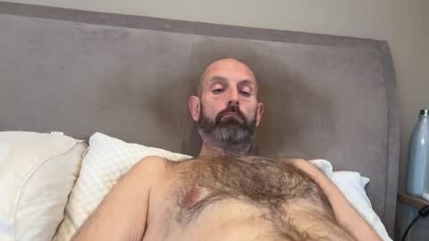 izzysboytoy1 online show from 24, 2, 2026