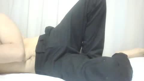 Snapshot of j24781043 chatting on 1, 4, 2026 ShyAlexX online show from 1, 4, 2026