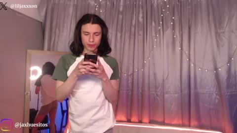 Snapshot of j_a_x_x_x_o_n chatting on 11, 6, 2026 Hey im Jaxxxon check my info online show from 11, 6, 2026