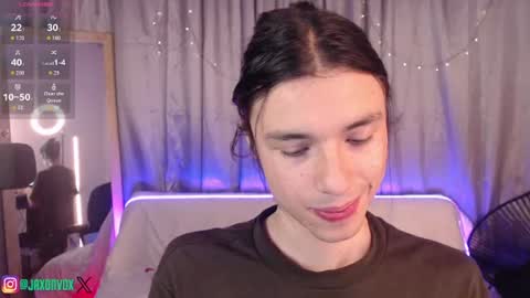 Hey im Jaxxxon check my info     online show from 3, 7, 2026