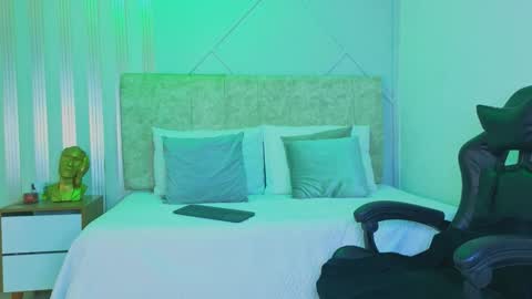 j_belle_ online show from 26, 3, 2026