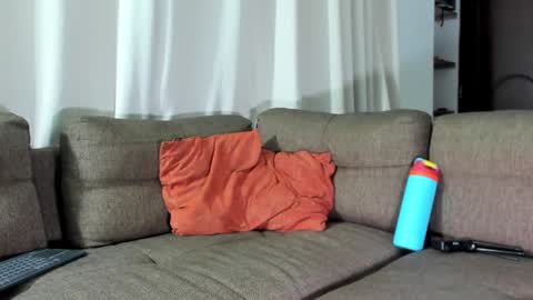 Calix  Independient model Insta and twt Calixsnake online show from 15, 1, 2025