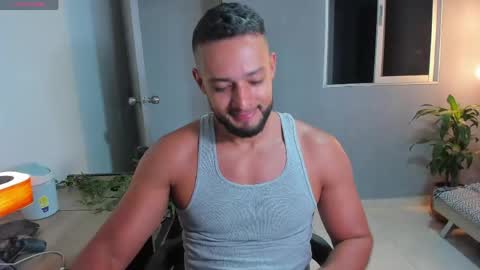 Calix  Independient model Insta and twt Calixsnake online show from 17, 4, 2026