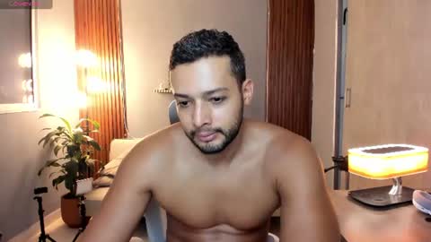Snapshot of j_calix chatting on 10, 6, 2026 Calix Independient model Insta and twt Calixsnake online show from 10, 6, 2026