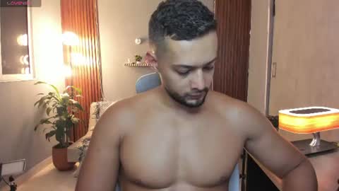 Snapshot of j_calix chatting on 14, 6, 2026 Calix Independient model Insta and twt Calixsnake online show from 14, 6, 2026