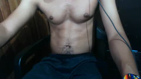 Snapshot of j_castello chatting on 23, 11, 2025 J online show from 23, 11, 2025