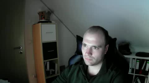 here4y online show from 14, 12, 2025