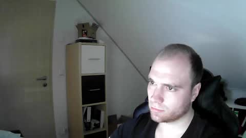 here4y online show from 21, 12, 2025