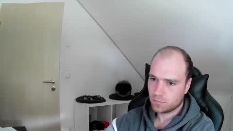 Snapshot of j_german783377 chatting on 17, 5, 2026 here4y online show from 17, 5, 2026