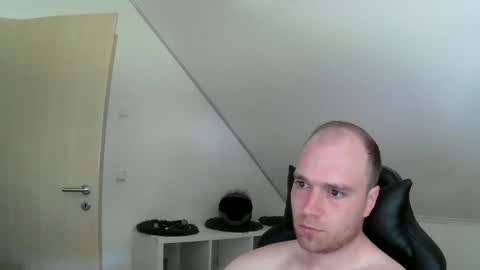 Snapshot of j_german783377 chatting on 25, 5, 2026 here4y online show from 25, 5, 2026