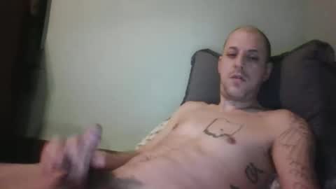 Snapshot of j_lion85 chatting on 3, 12, 2025 j_lion85 online show from 3, 12, 2025