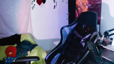 jade 18  online show from 1, 3, 2026