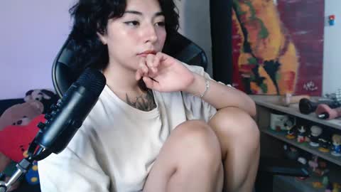 jade 18  online show from 15, 4, 2026